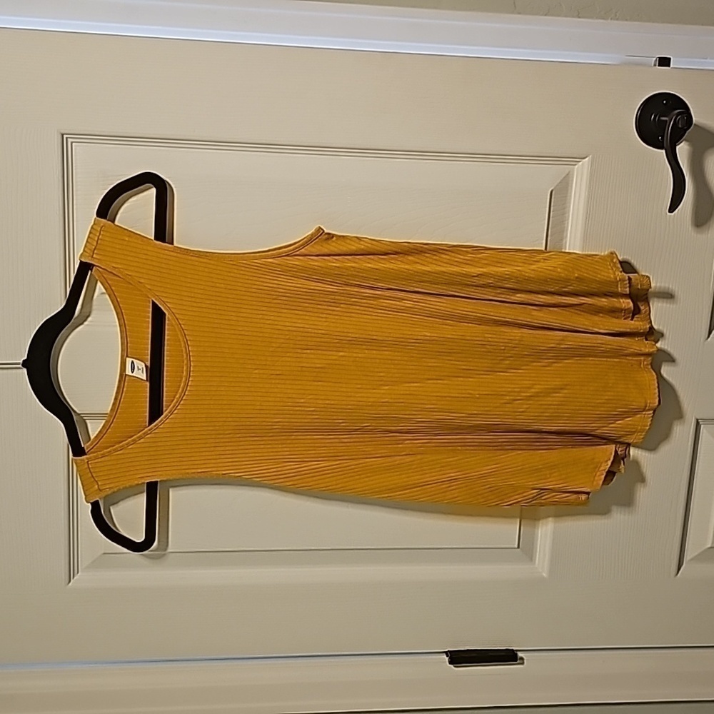 Old Navy Luxe Swing Tank. Small